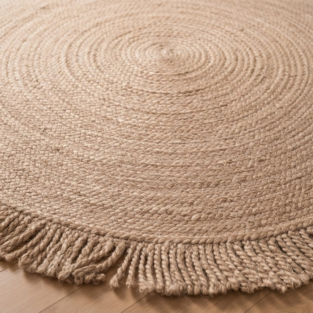 Round Shape Area Rug 100% Hand Braided Rustic Look Carpet for Home Decor Farmhouse Boho Rugs Mats With Fringes (Beige)