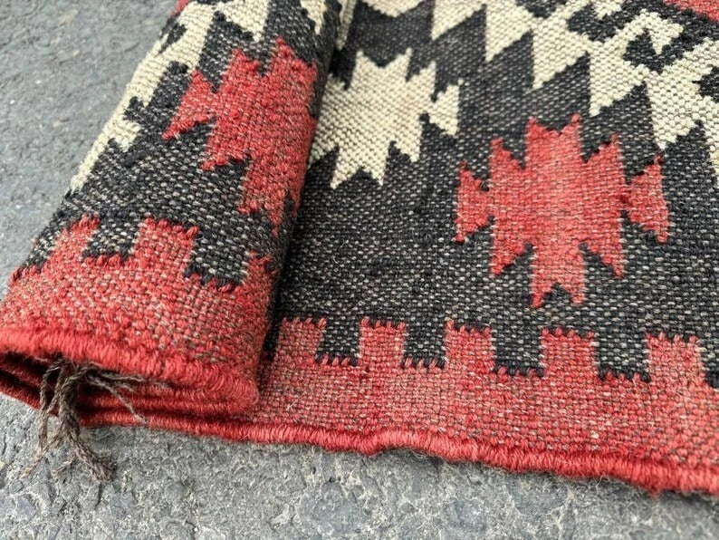 Handmade Jute Rug Kilim Durable Rustic Look Boho Mats Wool Boho Farmhouse Rectangle Area Carpet - Red & Black