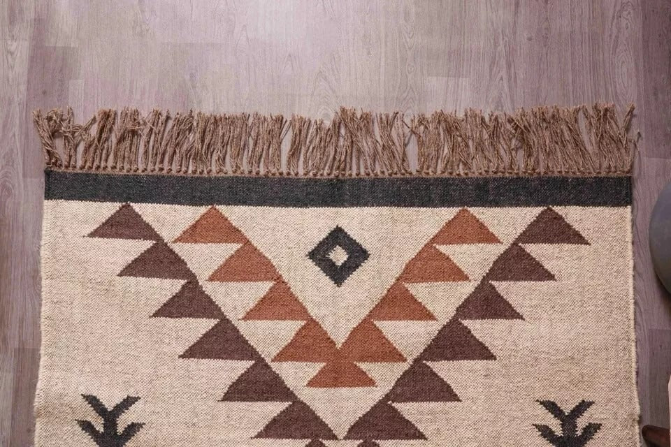 Handmade Kilim Rectangle Boho Mats Wool Durable Rustic Look Boho Area Carpet Farmhouse Jute Rug (Beige)