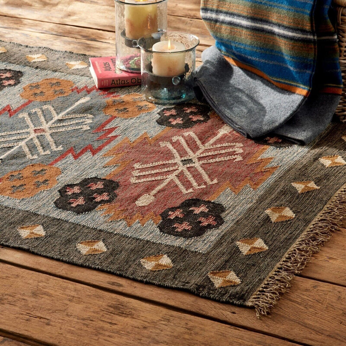 Handmade Rectangle Kilim Durable Area Carpet Jute Rug WoolBoho Farmhouse Rustic Look Mats (Copy)