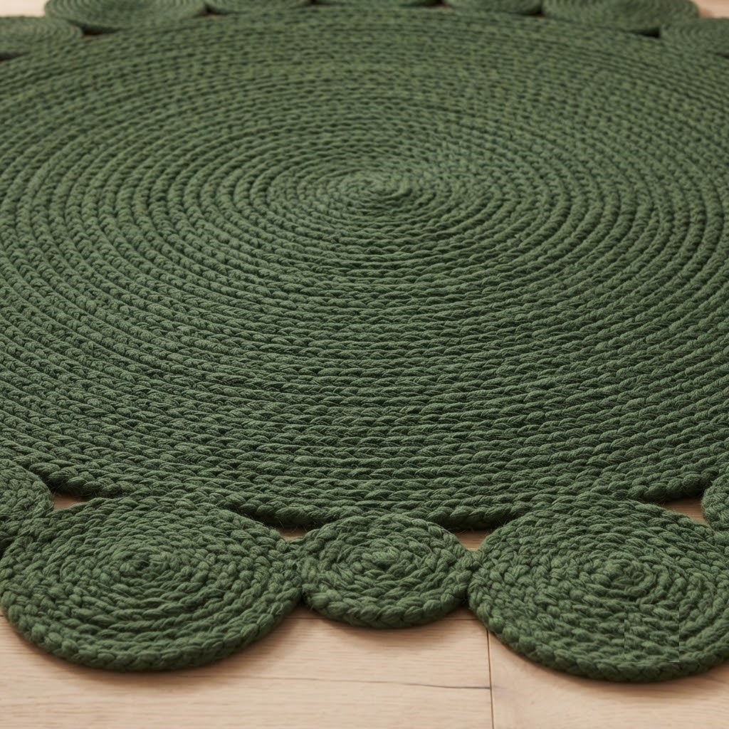 Round Shape Area Rug 100% Hand Braided Rustic Look Carpet for Home Decor Farmhouse Boho Scallop Rugs (Green)