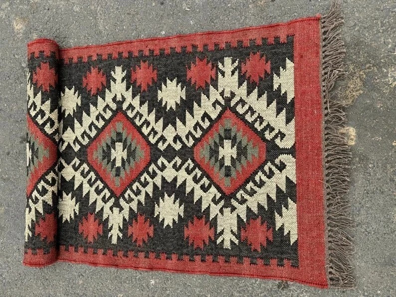 Handmade Jute Rug Kilim Durable Rustic Look Boho Mats Wool Boho Farmhouse Rectangle Area Carpet - Red & Black